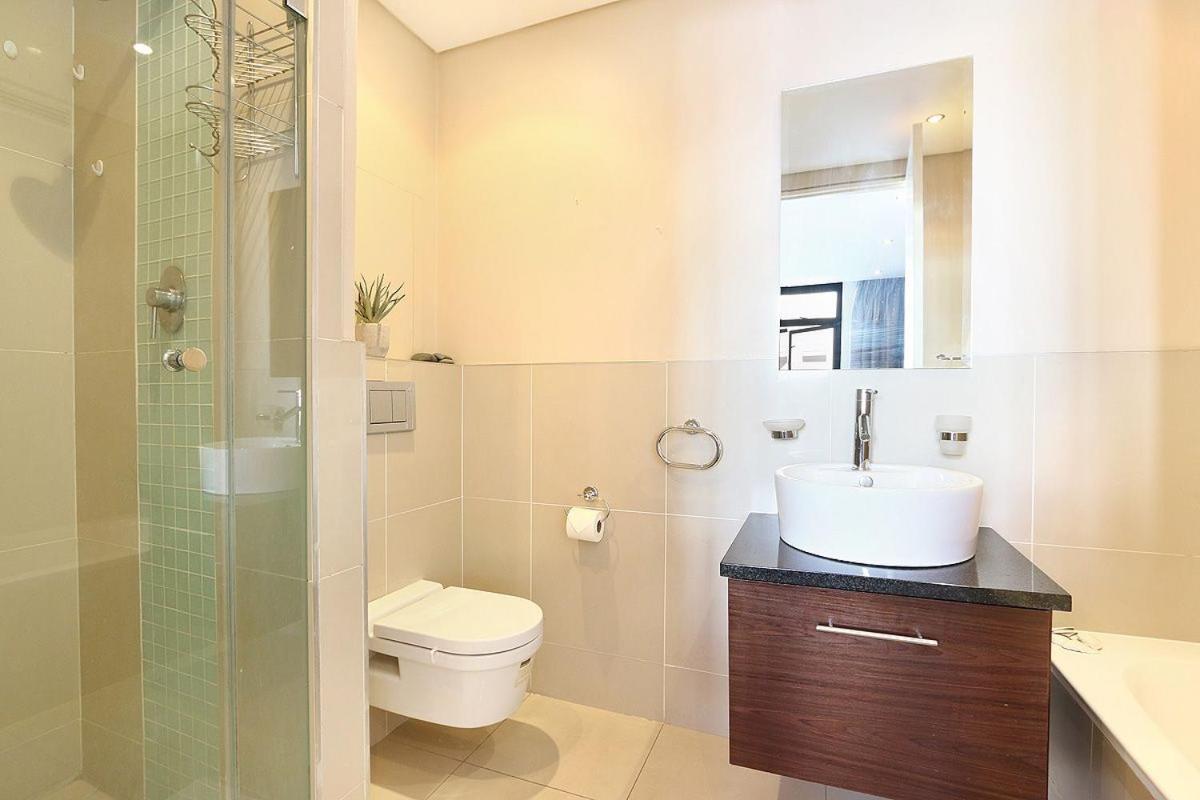 Eden On The Bay 118 By Hostagents Apartment Bloubergstrand Ngoại thất bức ảnh